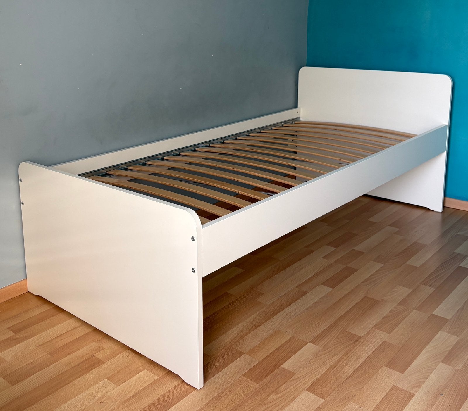 Lit 90x200 + Sommier à lattes  + 2 rangements sur roulettes, Enfants & Bébés, Chambre d'enfant | Lits, Enlèvement ou Envoi, 85 à 100 cm