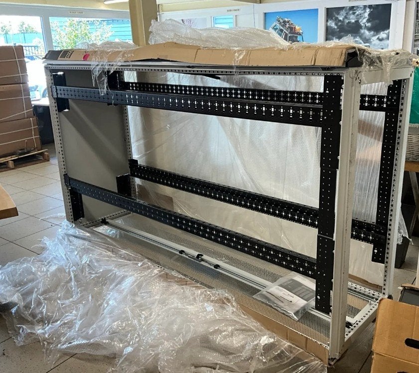 Rittal VX IT Server Rack 220x120x60 cm – Nieuw / Ongebruikt, Informatique & Logiciels, Enlèvement, Neuf, Perforé, Perforé