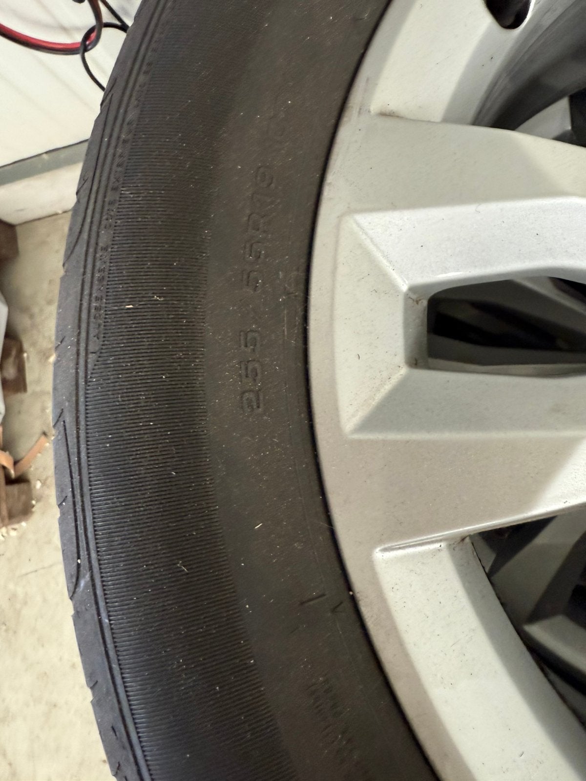 Velgen met zomerbanden, Auto-onderdelen, Gebruikt, 255 mm, Banden en Velgen, Personenwagen