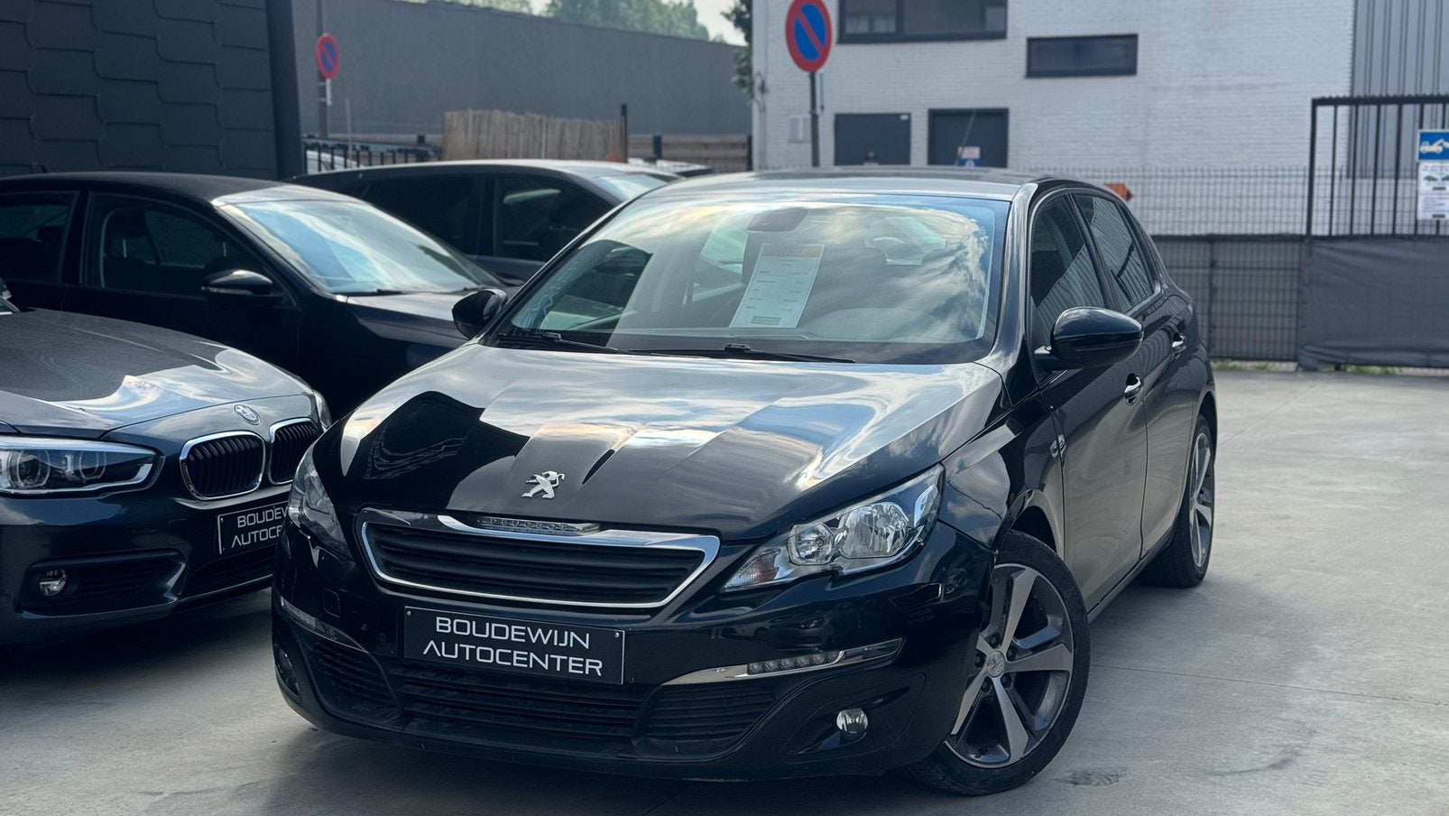 Peugeot 308 1.2Benzine 2015 118.xxxkm Topstaat Garantie, Voorwielaandrijving, Stof, Zwart, Zwart