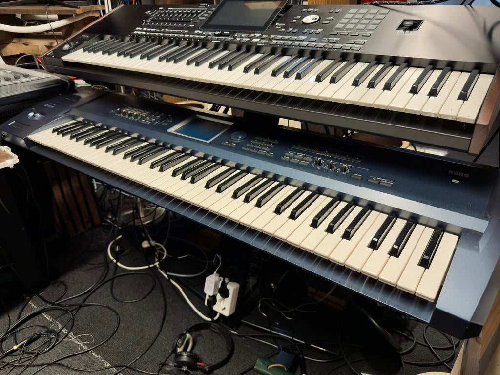 Korg Triton Extreme met MossBoard 76 toetsen, Muziek en Instrumenten, Ophalen, Zo goed als nieuw, 76 toetsen, Korg