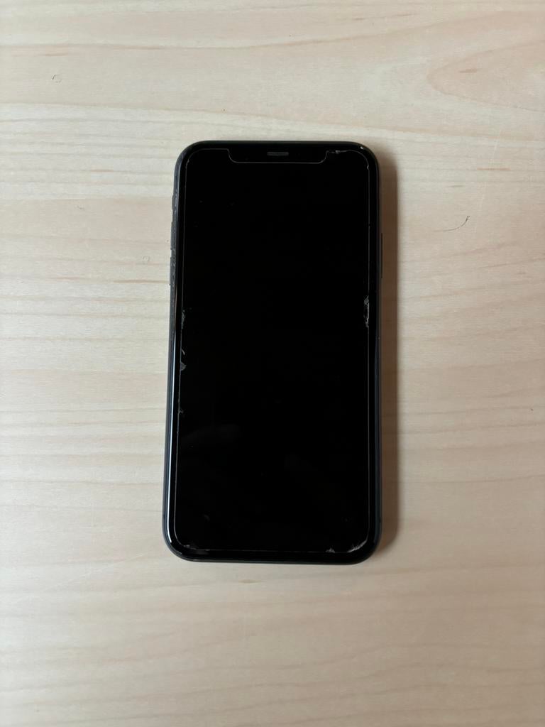 iPhone 11, Avec simlock (verrouillage SIM), 80 %, Enlèvement ou Envoi, IPhone 11