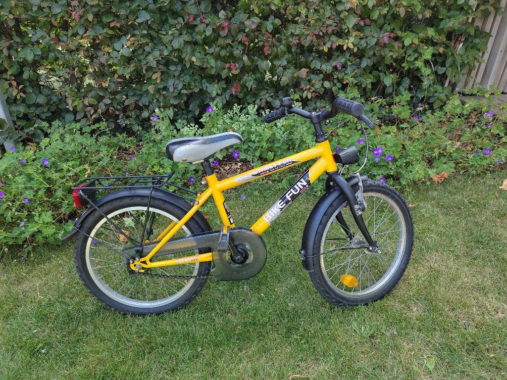 18 inch jongensfiets, Fietsen en Brommers, Ophalen, Terugtraprem, Gebruikt, Handrem