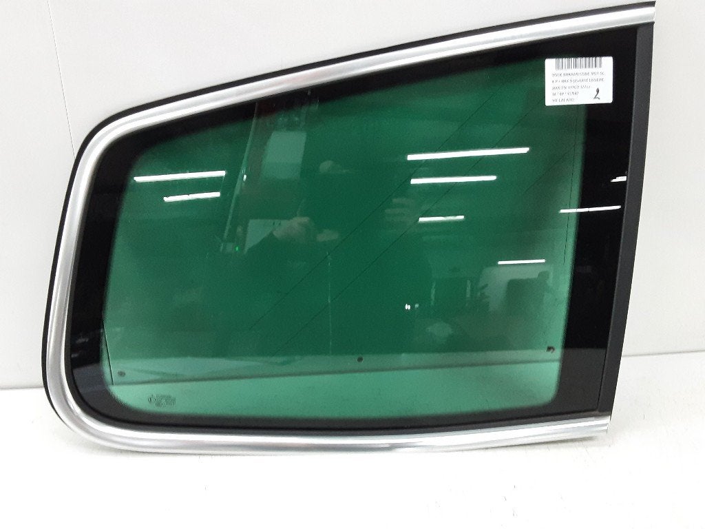 VITRE LATERALE ARRIÈRE DROIT Sharan (7N) (7N0845298), Volkswagen, Mevr. I. Hauben, Utilisé, Rue de l'Espoir 34 34
4030  GRIVEGNÉE, BE