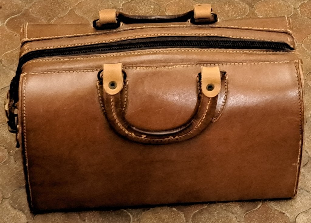 Ancien sac de médecin vintage en cuir marron, Enlèvement