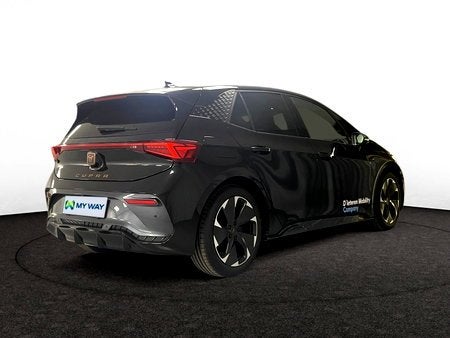 Cupra Born eBoost Business 231pk (170kW) v 59 kWh, Auto's, Automaat, Zwart, Elektrisch, Berline