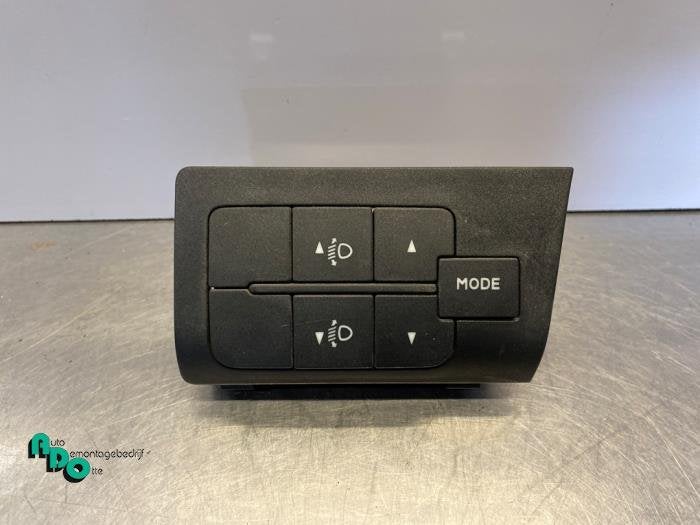 Commutateur phare hauteur réglable d'un Peugeot Boxer (Boxe, Autos : Pièces & Accessoires, -, 3 mois de garantie, Utilisé, -