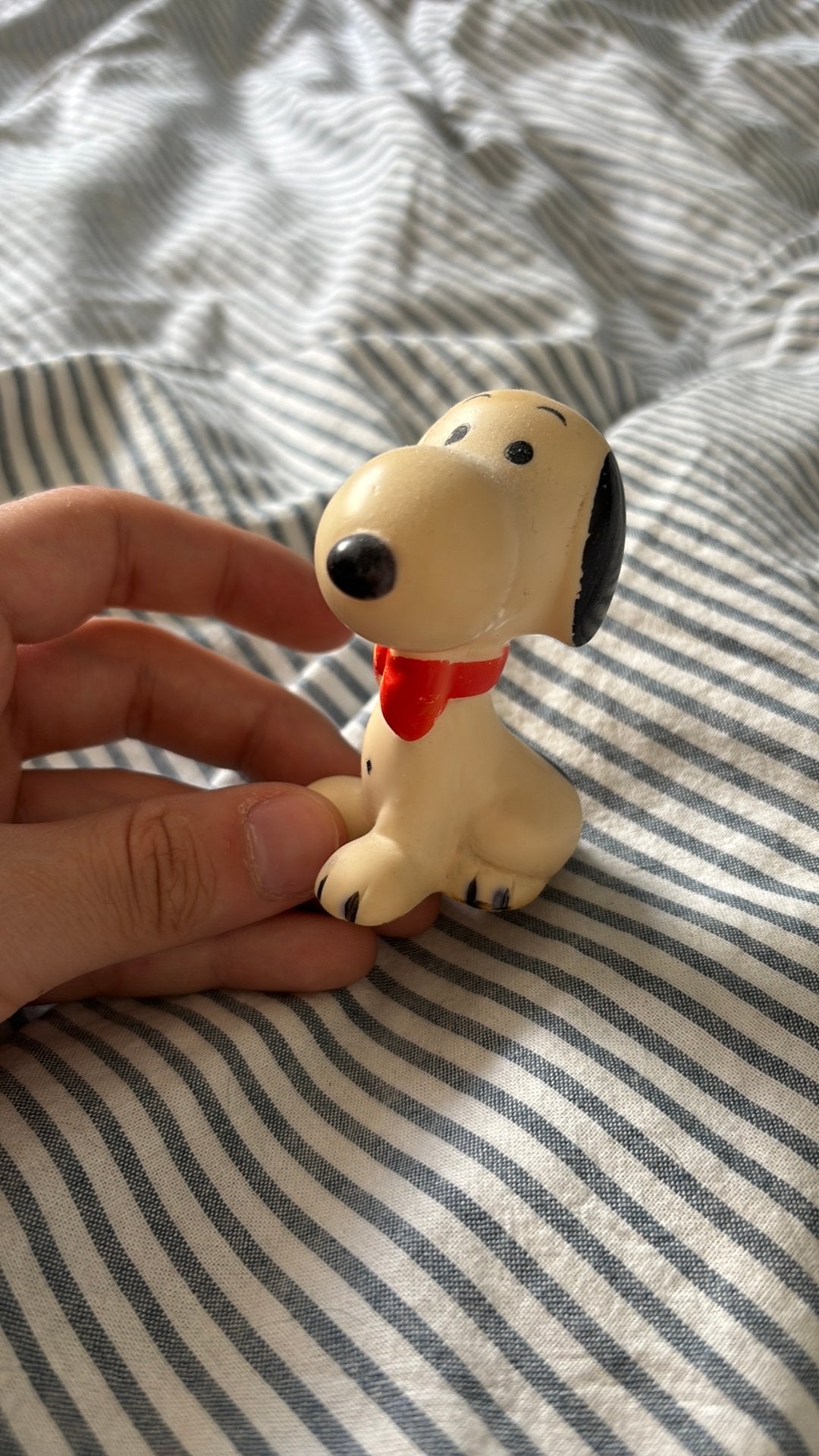 Snoopy mini kip 6cm delacoste 63, Ophalen of Verzenden, Snoopy, Zo goed als nieuw