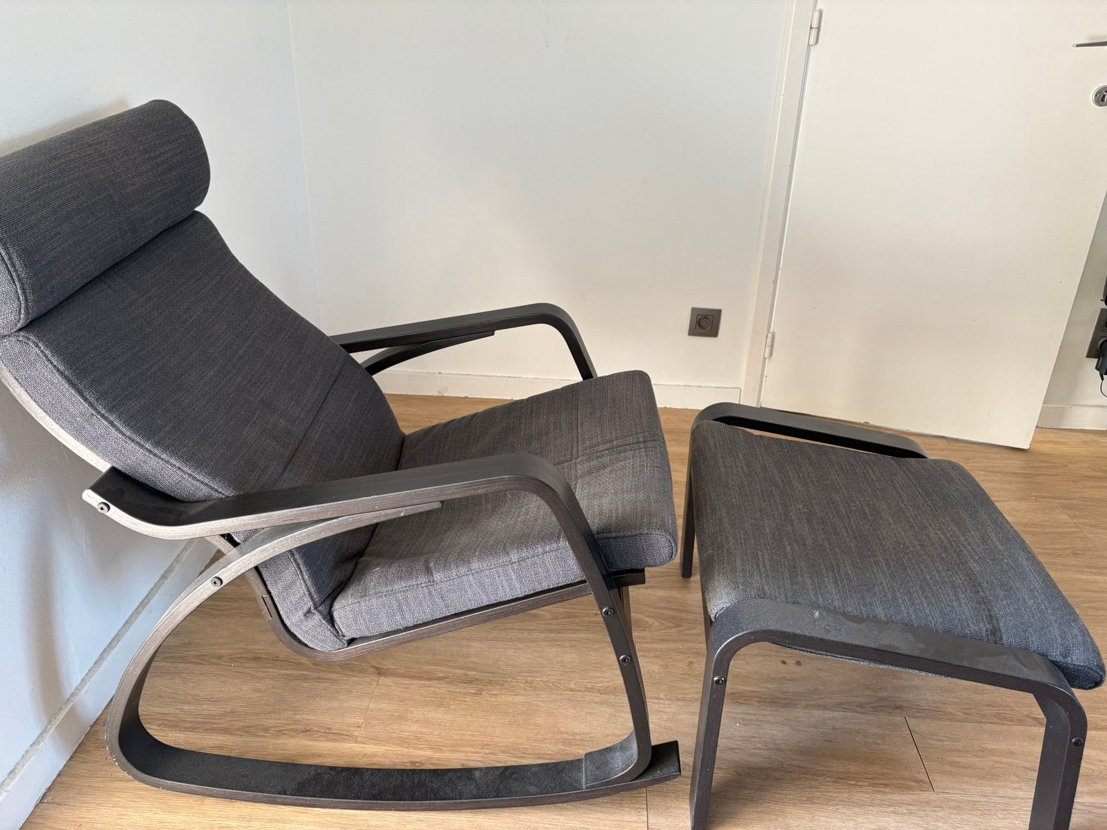 IKEA Rocking Chair + Footstool, Ophalen of Verzenden, Zo goed als nieuw