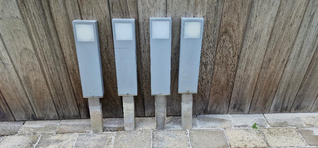 tuinverlichting 4 stuks, Tuin en Terras, Buitenverlichting, Ophalen, Gebruikt, Aluminium, Netvoeding