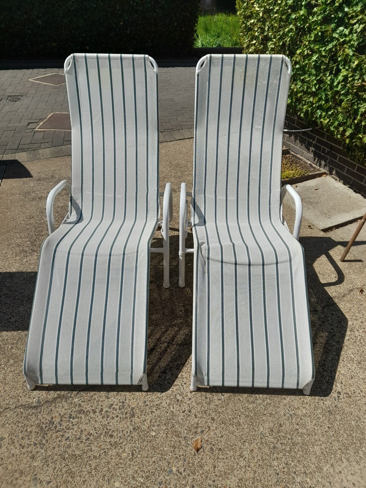 2 ligstoelen karasek, Ophalen