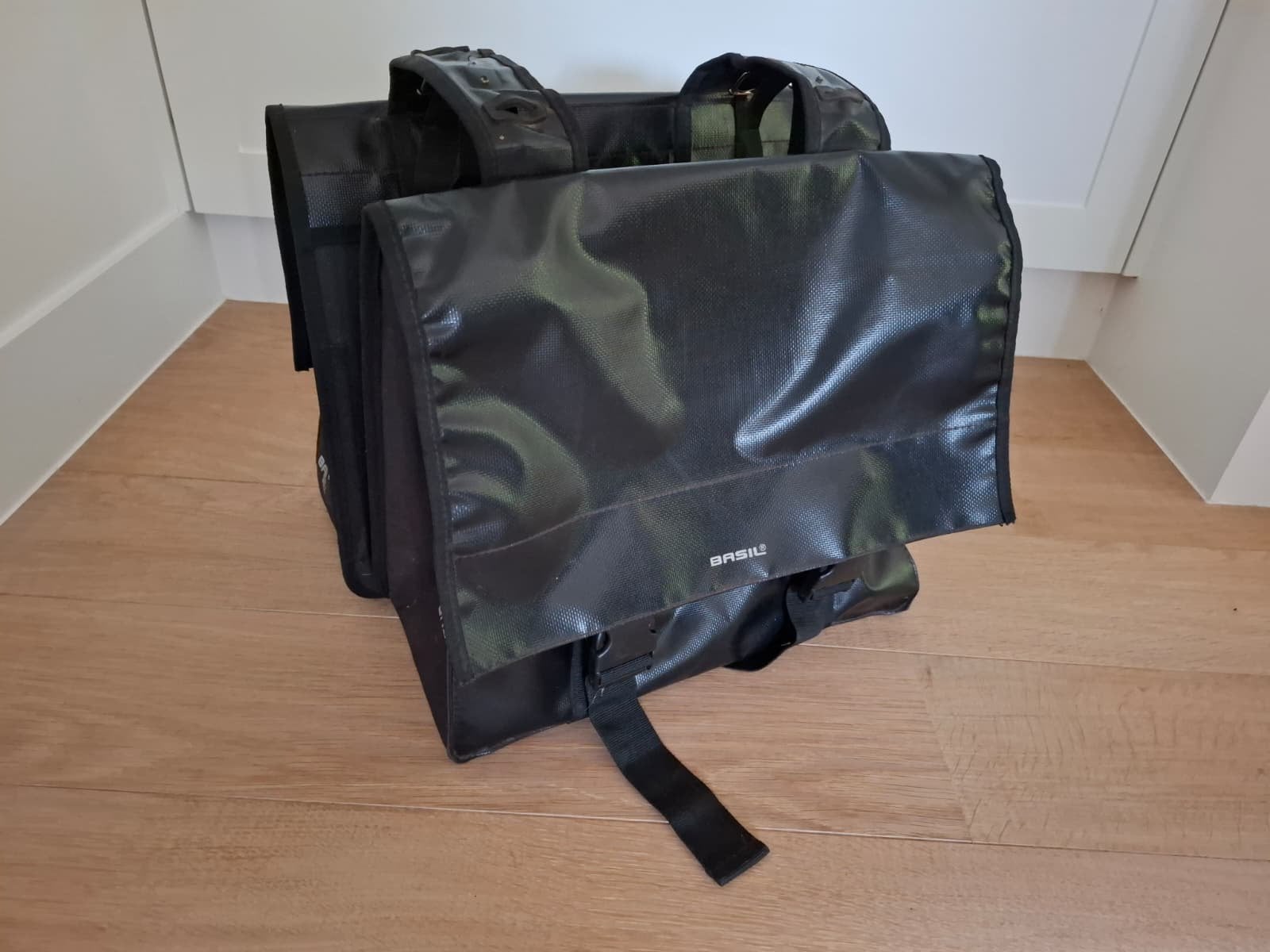 Basil Urban Load Dubbele zwarte fietstas 48-53L, Ophalen of Verzenden, Gebruikt