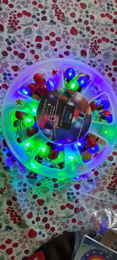 Lumières de fête, Enlèvement ou Envoi, Neuf