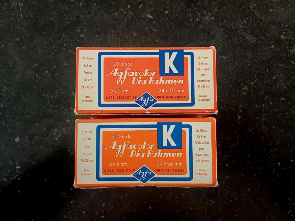 Vintage/2boîtes Dias/Vides/AGFA pour collectionneur, Enlèvement ou Envoi