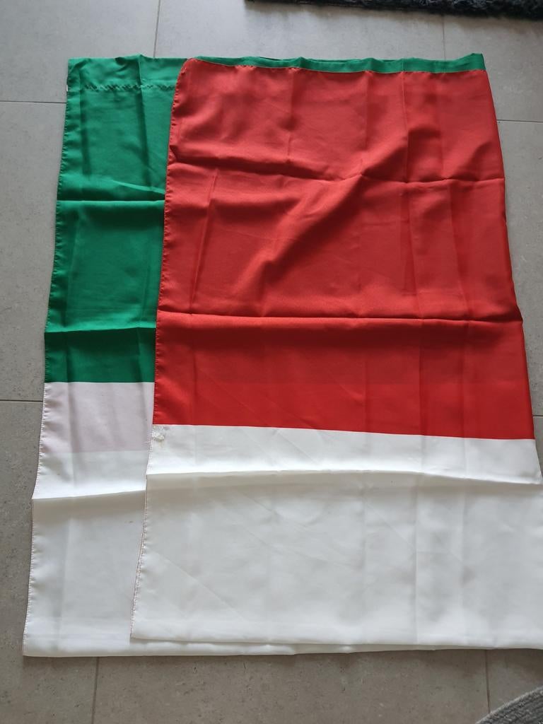 Drapeau italien., Divers, Drapeaux & Banderoles, Enlèvement ou Envoi