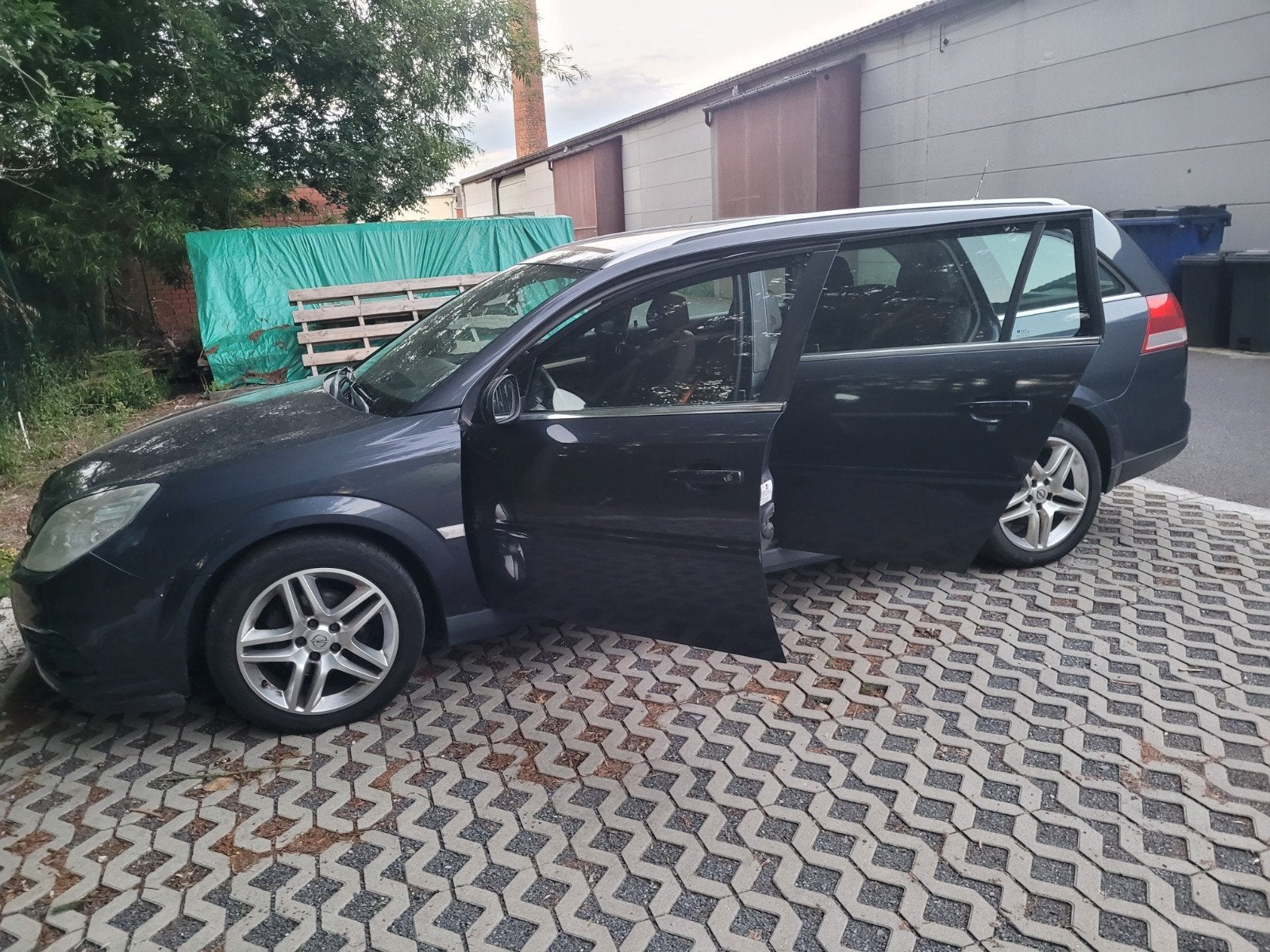 Opel vectra 1.9 cdti  export/handelaar of particulier, Auto's, Opel, Vectra, Leder, Bedrijf, Onderhoudsboekje