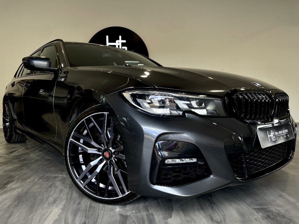 BMW 320 dA/ TOURING/ PACK M/ SHADOW LINE/ APPLE CARPLAY, Auto's, Automaat, Achterwielaandrijving, 4 cilinders, Alcantara