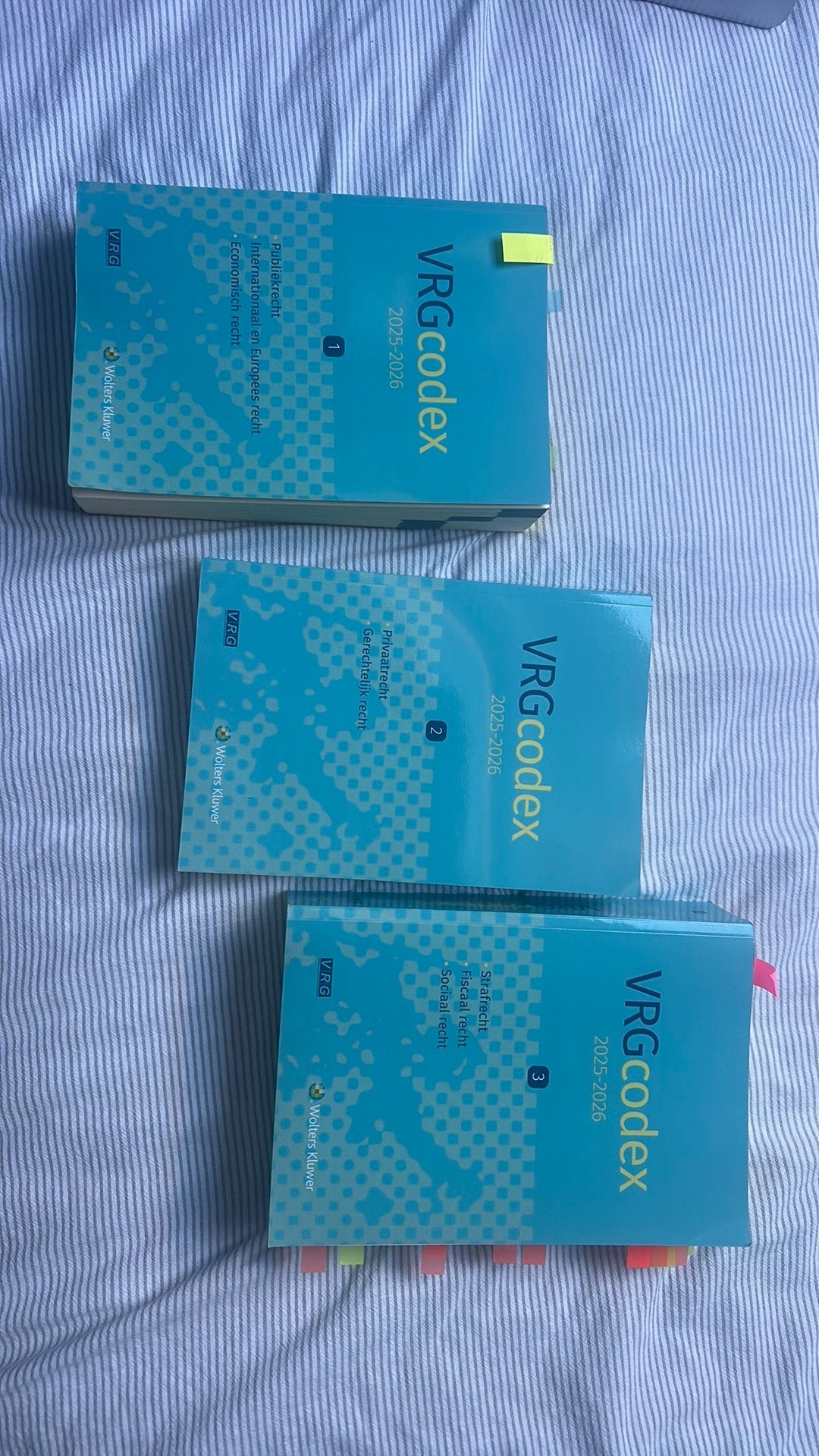 VRG Codex 2025-2026, Boeken, Ophalen