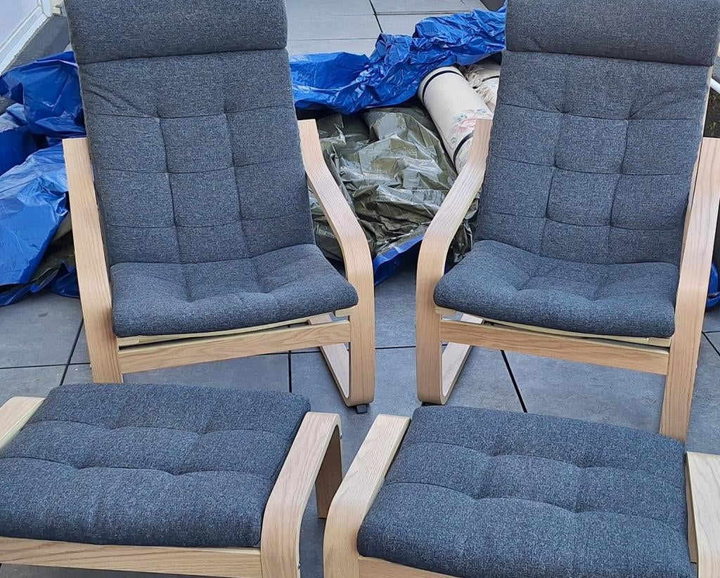 2x ikea poang stoel met voetenbank en kussen gunnared grijs, Ophalen