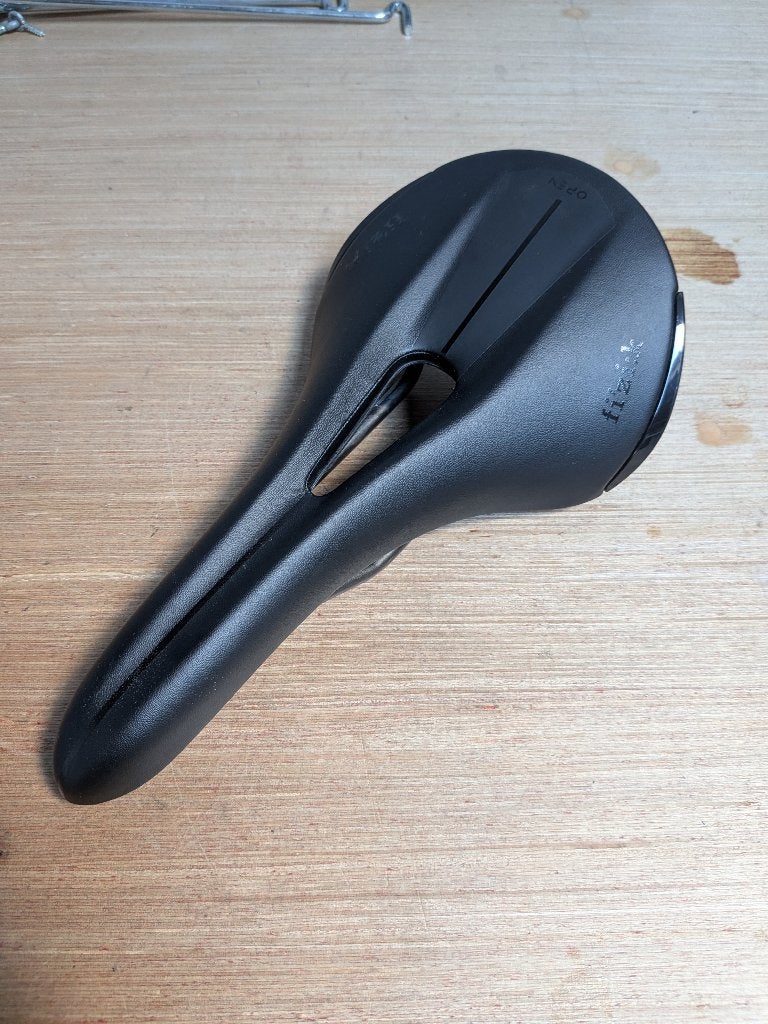 Fizik Aliante R3 Large, Fietsen en Brommers, Ophalen, Zo goed als nieuw, Zadel, Fizik