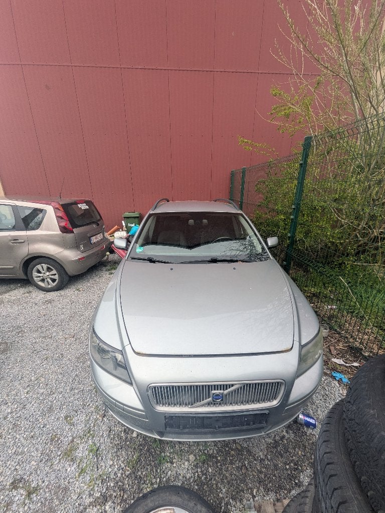 Volvo V50 1800i 2006 - EXPORT, Auto's, Voorwielaandrijving, 4 cilinders, Automatische klimaatregeling, Leder en Stof