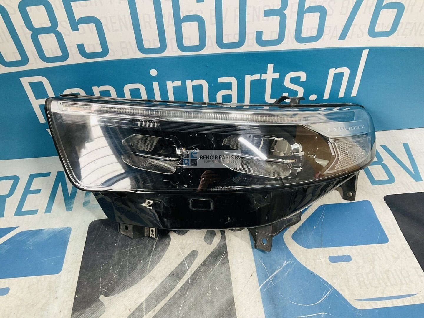 Koplamp Ford Explorer Full Led LB5B13W030GJ Links 2-D2-5278N, -, Utilisé, -, Enlèvement ou Envoi