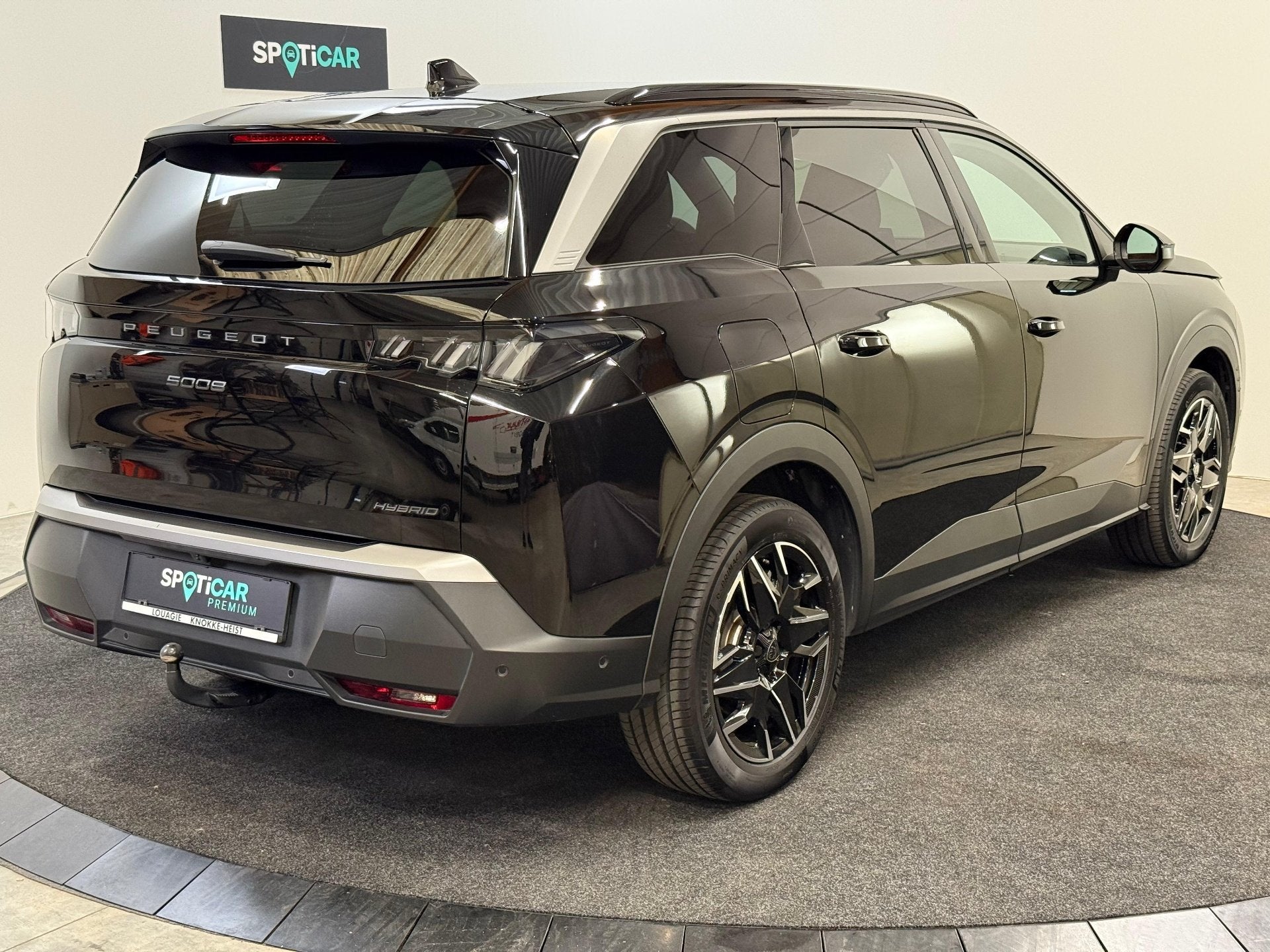 Peugeot 5008 Hybrid Allure e-DSC6 (bj 2024, automaat), Auto's, Gebruikt, 136 pk, 7 zetels, Bedrijf