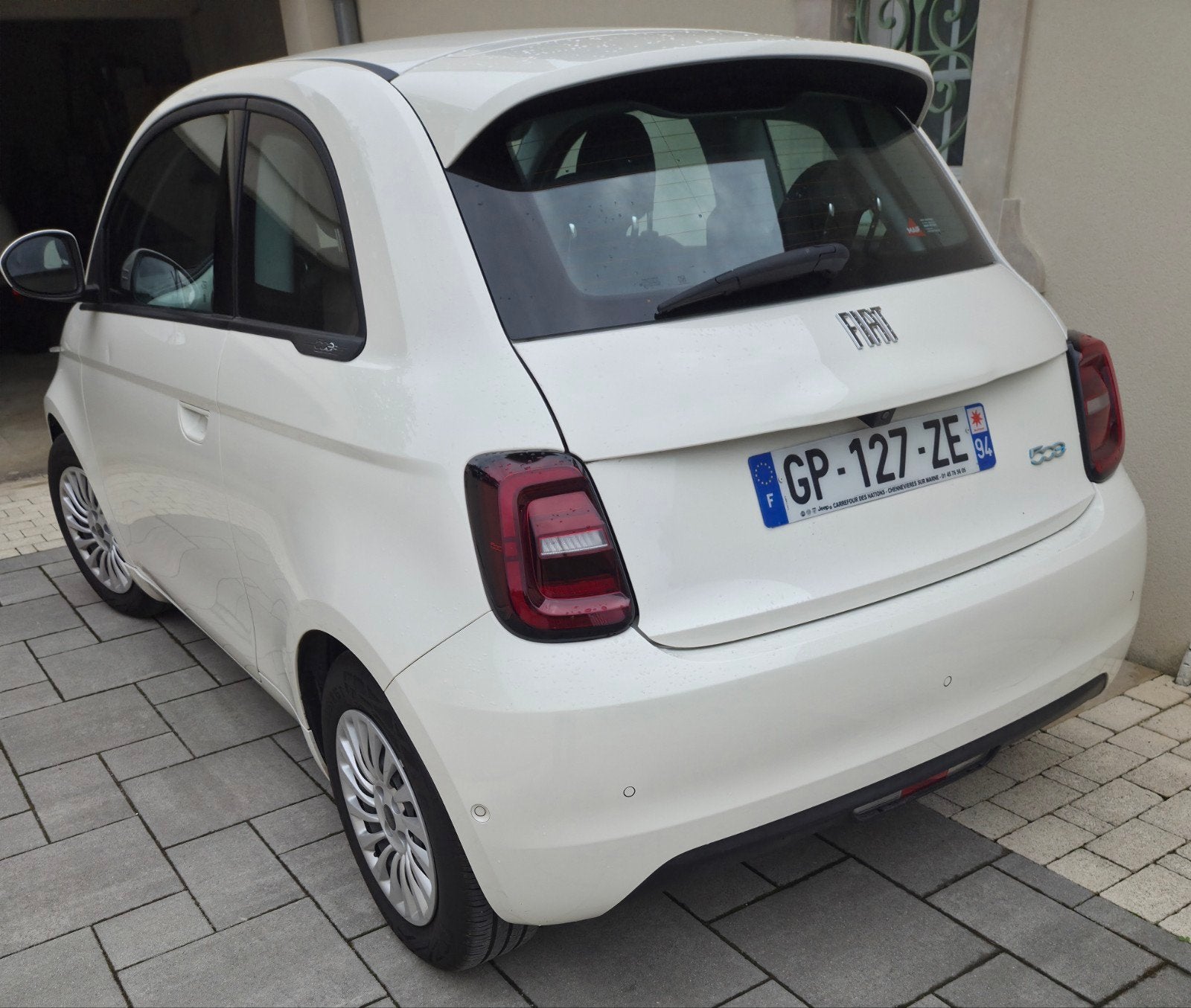 FIAT 500 e NOUVELLE BERLINE MY23, Auto's, 4 zetels, 87 kW, Zwart, Wit