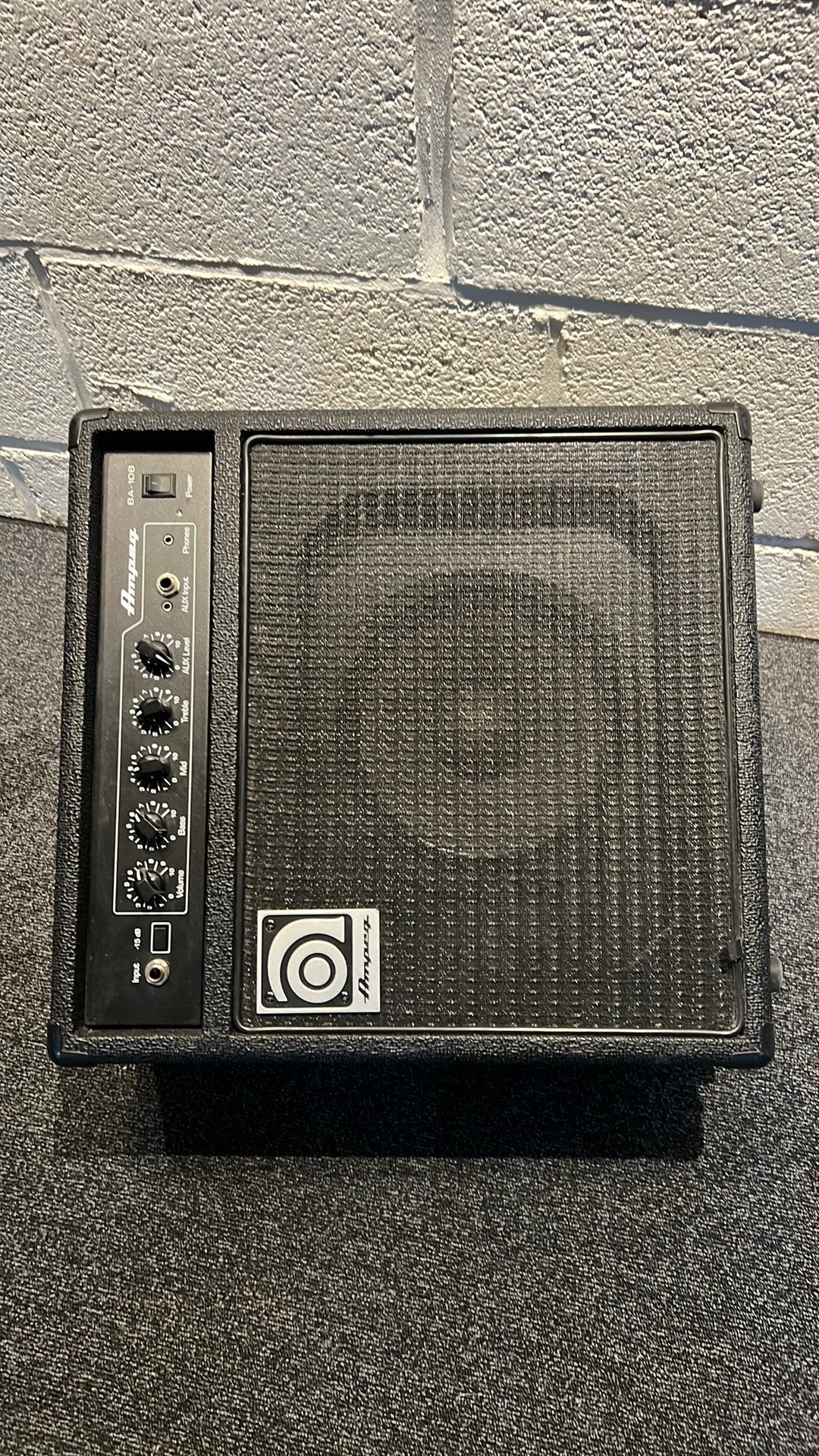 Ampli de basse Ampeg ba 108, Musique & Instruments, Enlèvement, Comme neuf