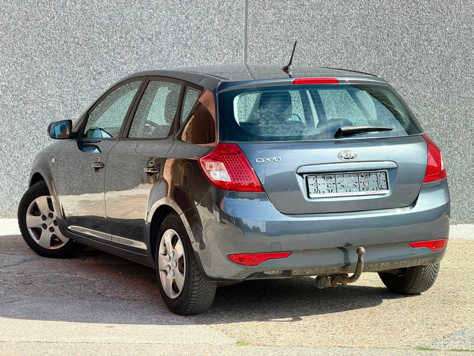 Kia Ceed 1.4 Essence 2011 EURO 5 prête à immatriculer, Autos, Achat, Entreprise, Boîte manuelle, Noir