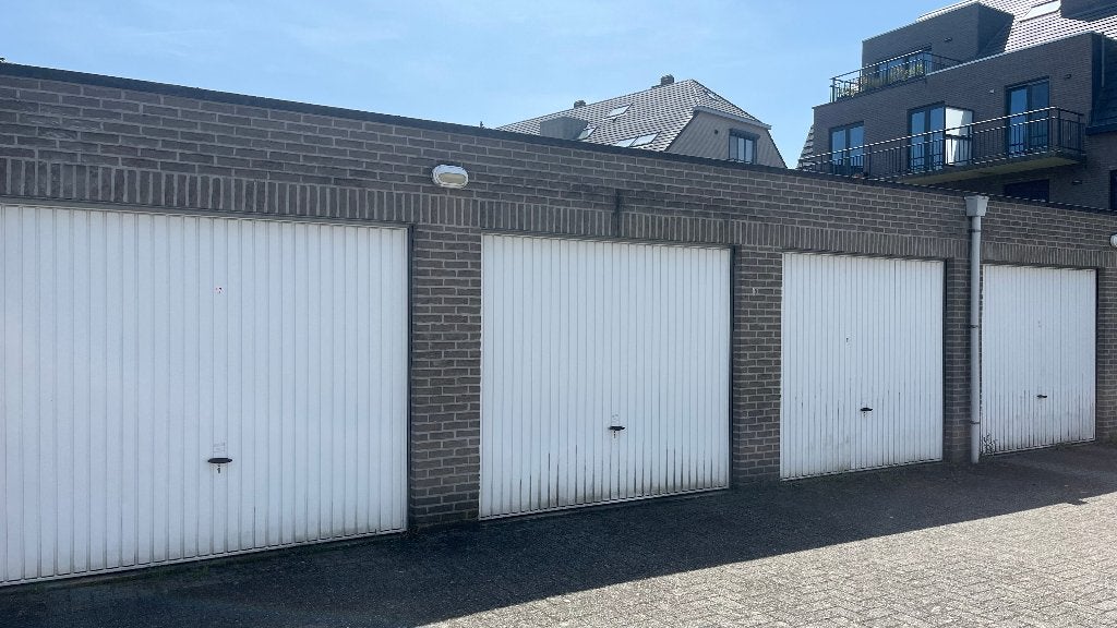 GARAGE TE HUUR BRASSCHAAT, Province d'Anvers