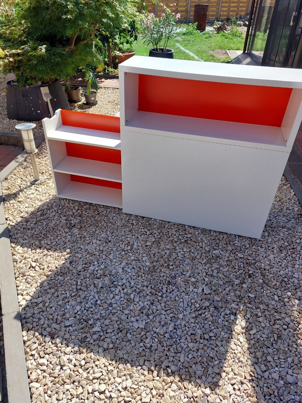 kast, Jardin & Terrasse, Enlèvement