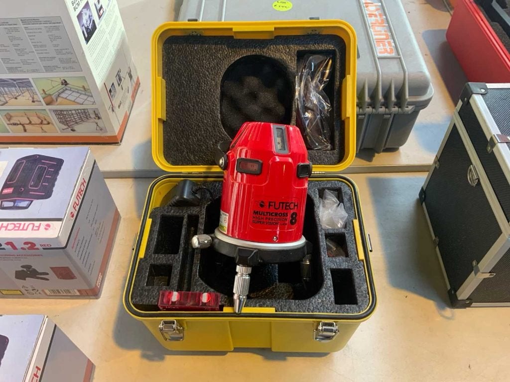 Niveau laser FUTECH 8 multicross NEUF!, Bricolage & Construction, Enlèvement, Neuf