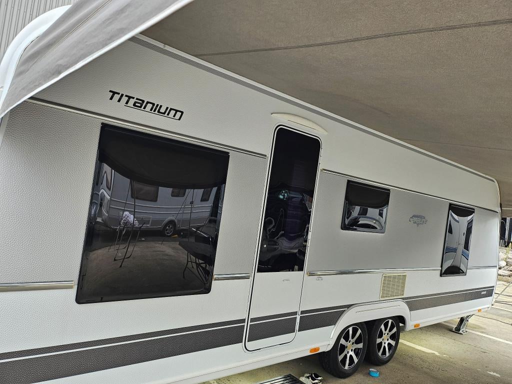 Dethleffs titanium caraline 650, Jusqu'à 4, 6 à 7 mètres, Airco, Particulier