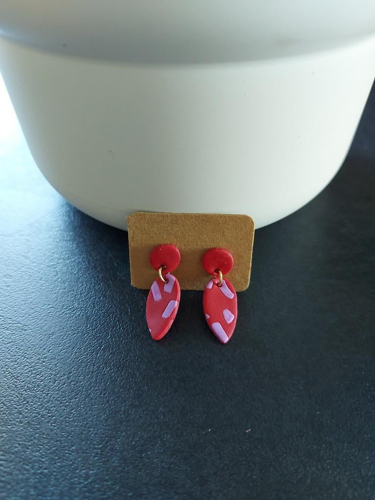 Unieke handgemaakte FIMO oorbellen - rood en roze, Handtassen en Accessoires, Oorbellen, Verzenden, Rood