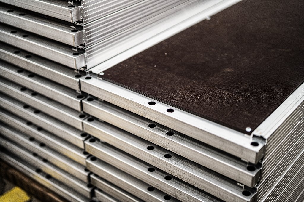 Aluminium Gevelsteiger Stelling | 125 m² | GRATIS LEVERING, Doe-het-zelf en Bouw, Verzenden, Nieuw, Gevelsteiger, 5 meter of hoger
