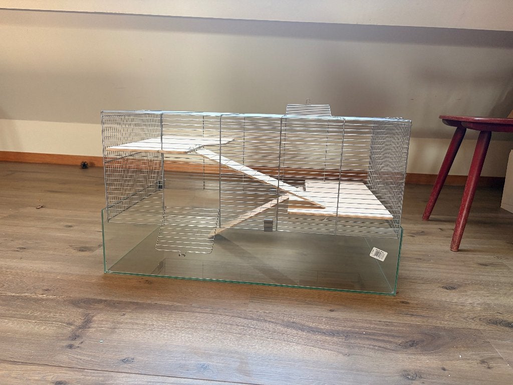 Cage pour rongeurs avec base en verre, Neuf, Moins de 60 cm, 75 à 110 cm, Cage
