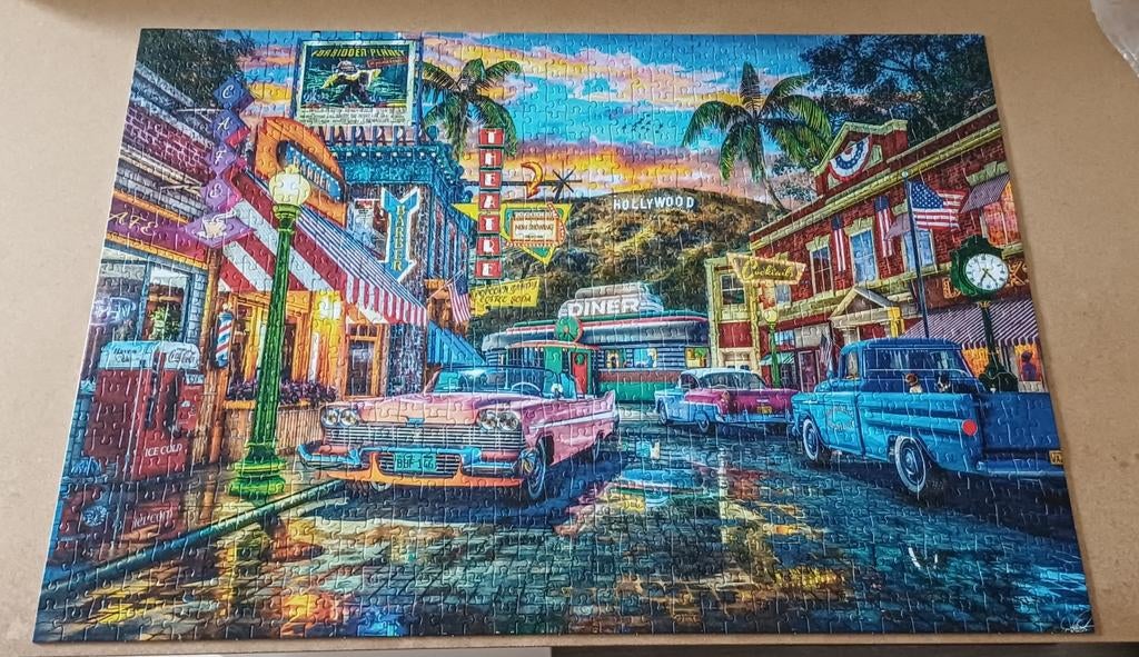 186) Puzzle jumbo 1000 pièces 1950S Hollywood, Ophalen, 500 t/m 1500 stukjes, Zo goed als nieuw, Legpuzzel