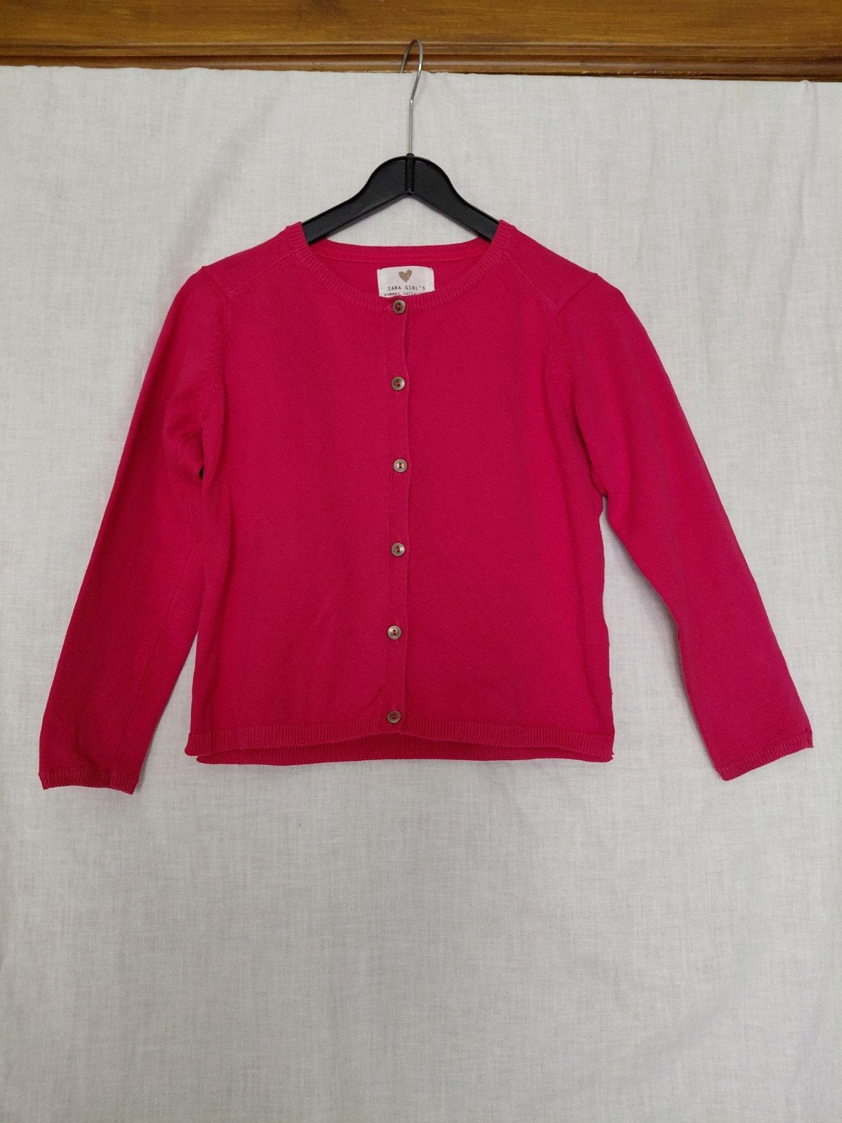 gilet fuschia 122 Zara girls, Enfants & Bébés, Vêtements enfant | Taille 122, Utilisé, Zara girls, Fille, Pull ou Veste