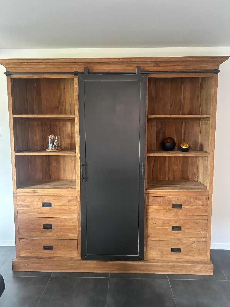 Massief teak kast, Huis en Inrichting, Ophalen, 200 cm of meer, Teakhout, Met lade(s)