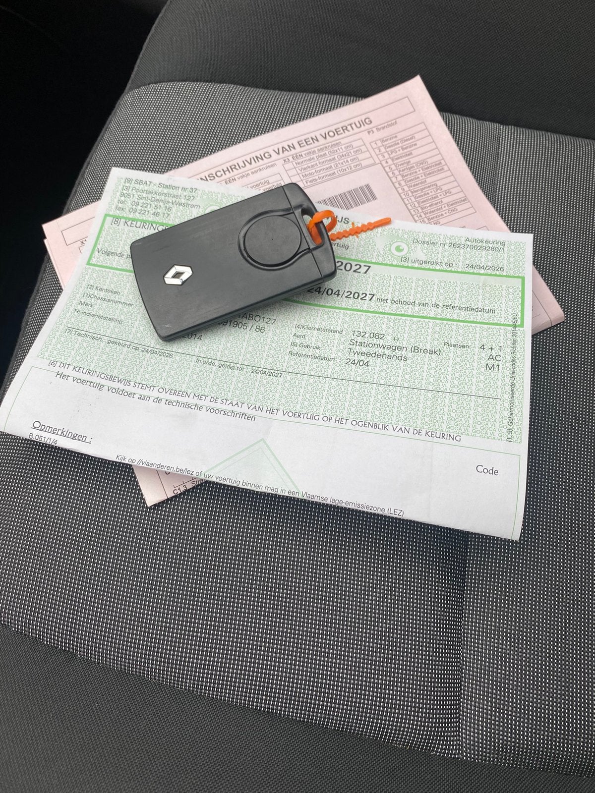 Renault scenic 1.2 benzine airco gekeurd vvk prijs 4750€, Auto's, Renault, Euro 5, Stof, Parkeersensor, Zwart