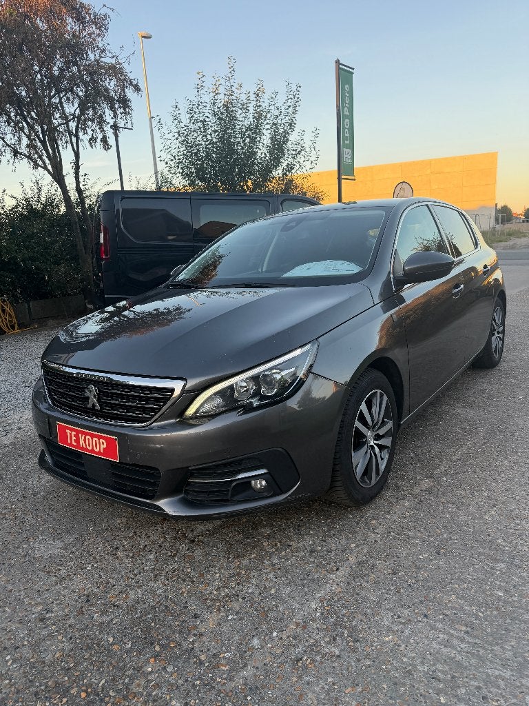 Peugeot 308 Automaat, Auto's, Automaat, Bruin, https://public.car-pass.be/vhr/b7cca716-4099-4c12-ae05-6ddd02d4fec5, 3 cilinders