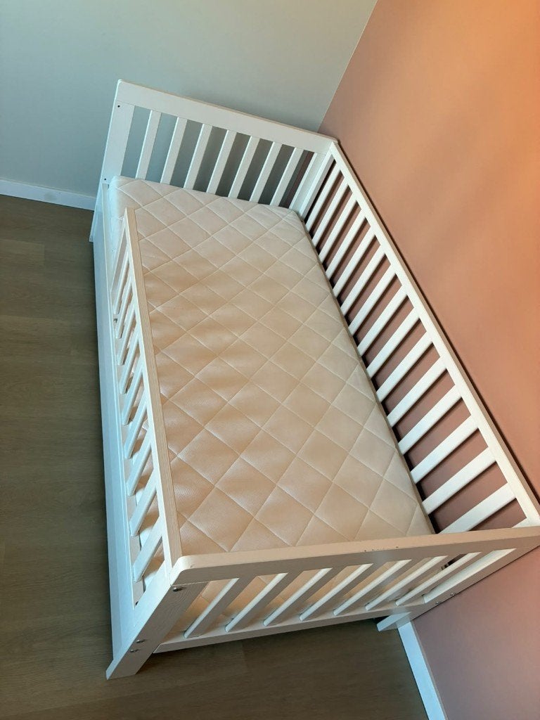 Peuterbed Petit Amélie, 70 tot 85 cm, 140 tot 160 cm, Zo goed als nieuw, Ophalen