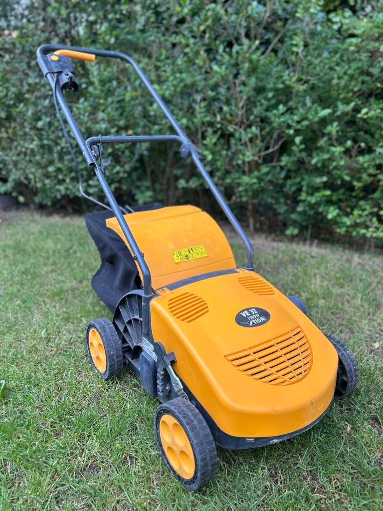 Stiga VE 32 verticuteermachine, Ophalen, Gebruikt, Elektrisch