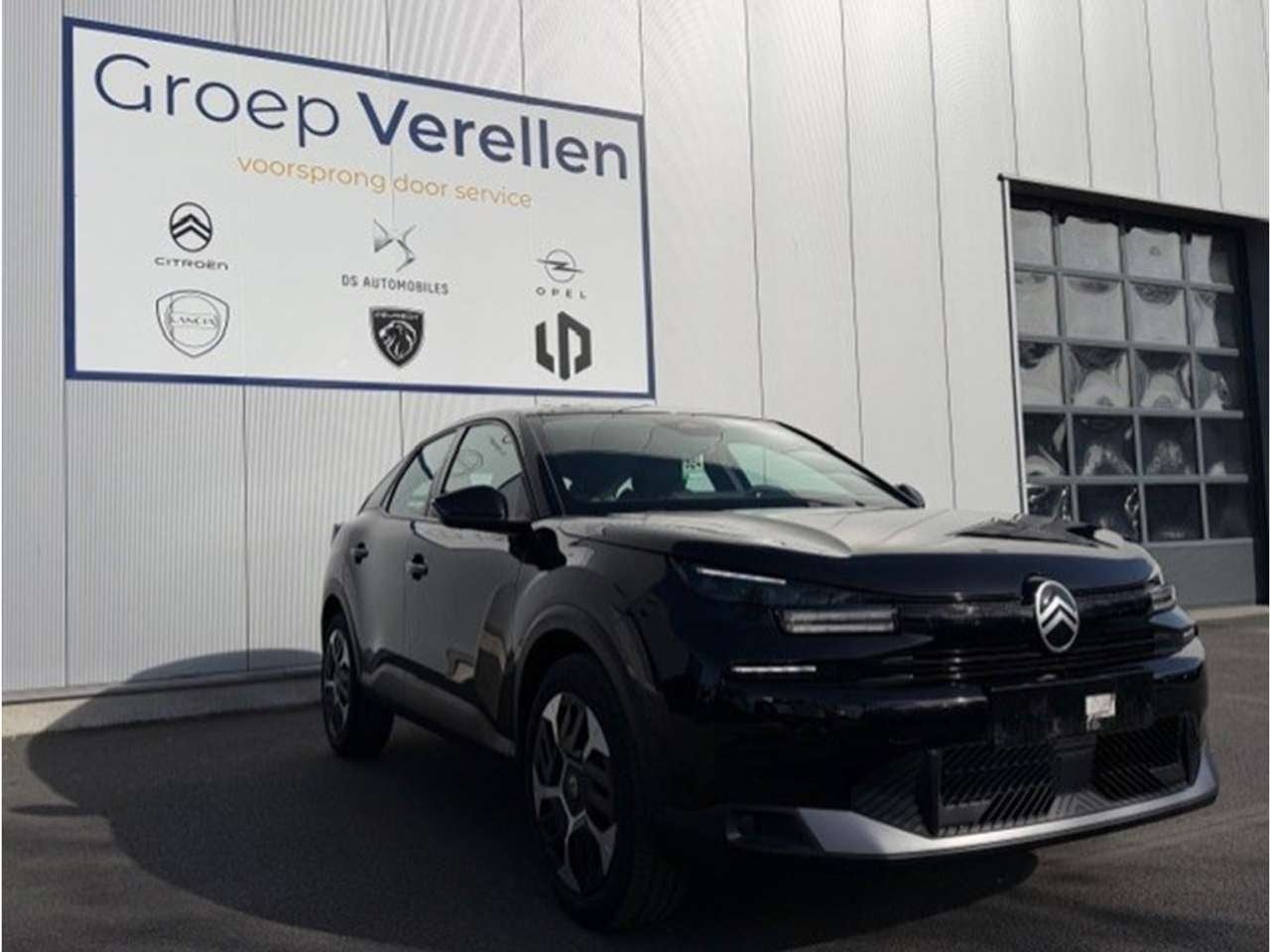 Citroen C4 1.2 MHEV Plus Hybrid, Auto's, Citroën, https://public.car-pass.be/vhr/47e9806a-4126-4eeb-accc-a39884abcf31, 0 min, Zwart
