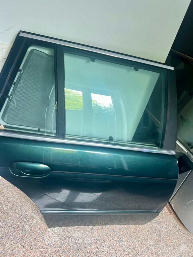 BMW E39 Touring Achterdeuren Dubbel Glas & Originele Rollo's, Auto-onderdelen, Ophalen of Verzenden, BMW