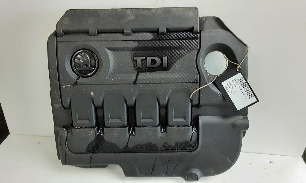 AFDEKPLAAT MOTOR Skoda Octavia Combi (5EAC) (04L103925T), Auto-onderdelen, Gebruikt, Mevr. I. Hauben, Skoda, Rue de l'Espoir 34 34
4030  GRIVEGNÉE, BE