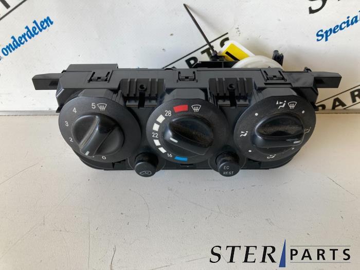 Panneau de commandes chauffage d'un Mercedes Vaneo, Autos : Pièces & Accessoires, 3 mois de garantie, Utilisé, -, -