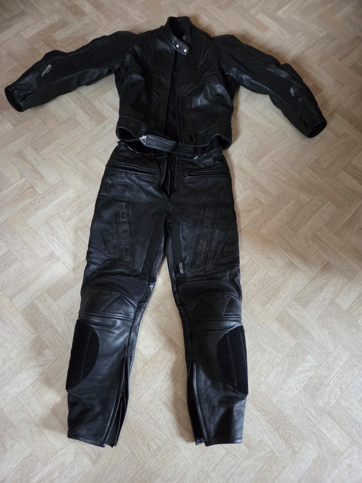 2-delig leder motorpak m/v REV'IT, Ophalen of Verzenden, Tweedehands, Dames, Overige merken