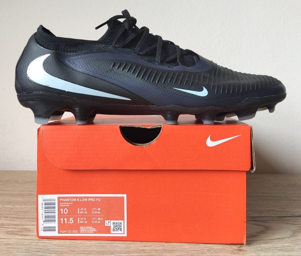 Chaussures de football Nike Phantom 6 Low Pro FG — 44 — Top, Sports & Fitness, Enlèvement ou Envoi, Comme neuf, Chaussures